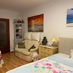 Mitten In Duesseldorf